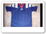 Glasgow Rangers have won a world record 51 domestic Championships. Mark Hateley, who has played in the USA, England and Italy, starred for the Scottish club in the 1990s. This jersey was used by Hateley in the Uefa Champions League from the 1993-94 season. 